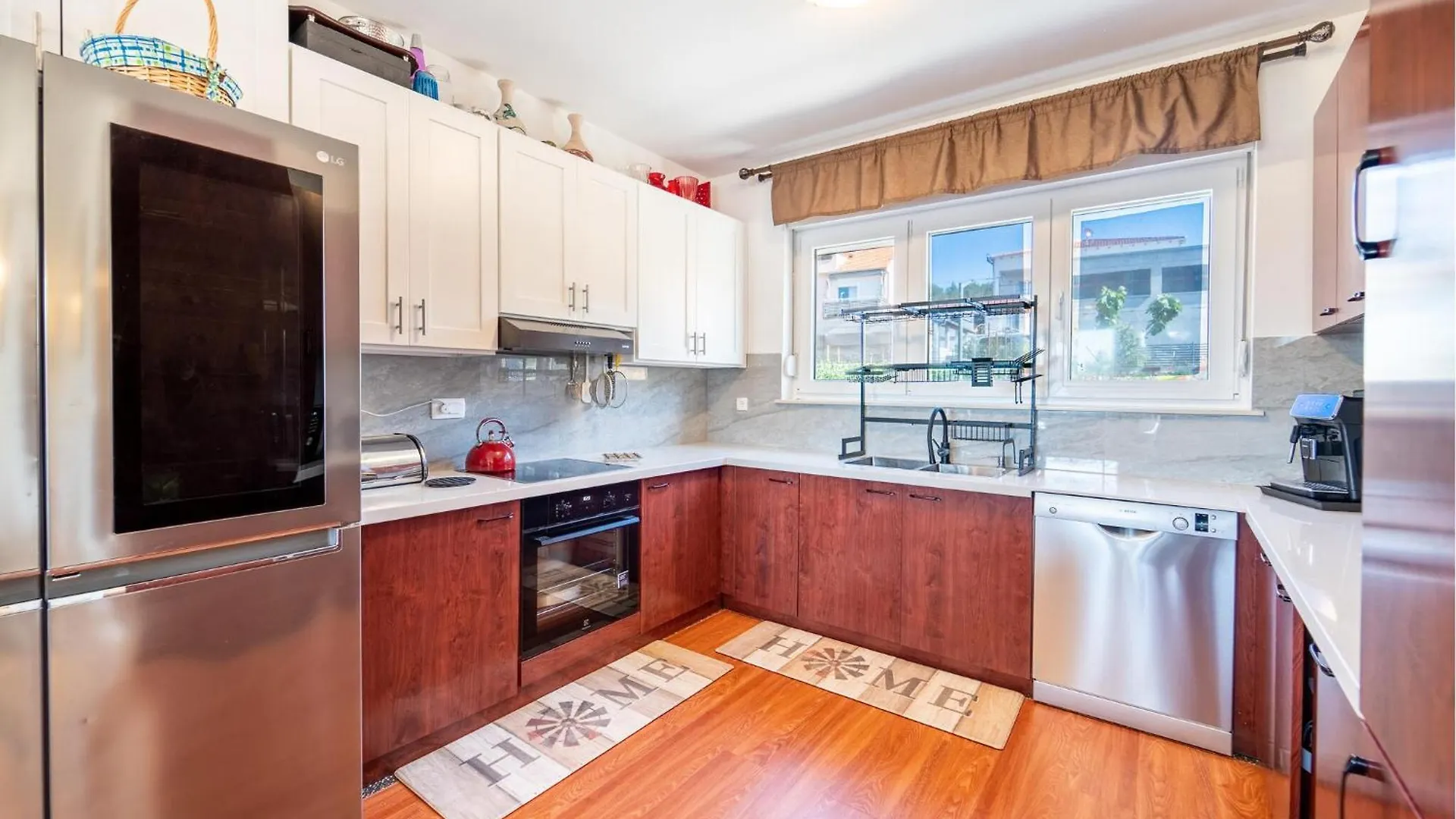Awesome Apartment In Sukosan With Kitchen