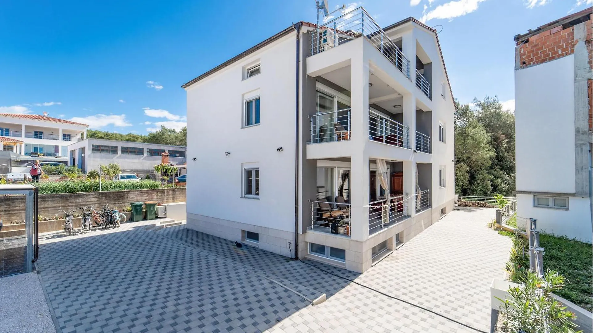 Awesome Apartment In Sukosan With Kitchen